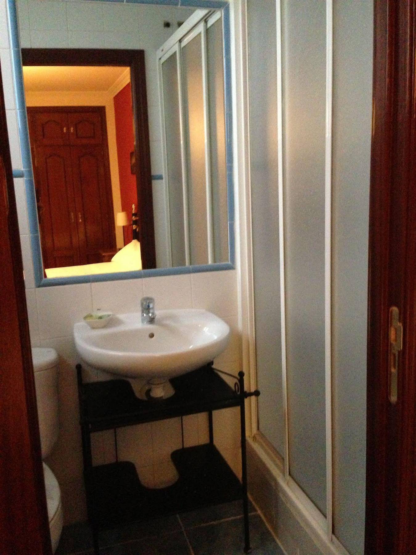 Hostal La Estrella Madryt Zewnętrze zdjęcie