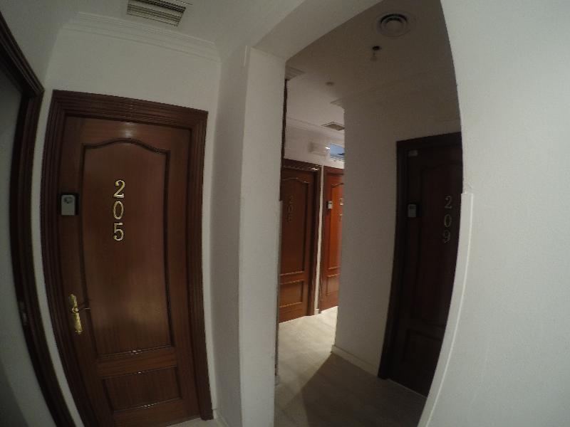Hostal La Estrella Madryt Zewnętrze zdjęcie