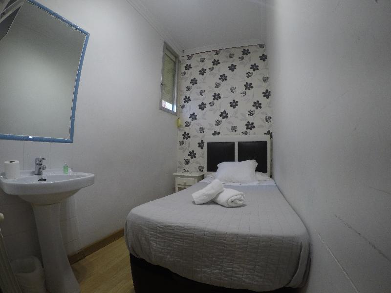 Hostal La Estrella Madryt Zewnętrze zdjęcie