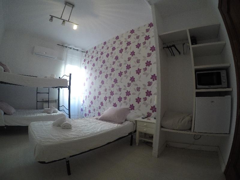 Hostal La Estrella Madryt Zewnętrze zdjęcie
